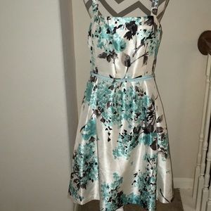 Jessica Howard dress